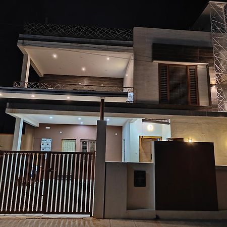 Urban Comfort- Home Stay Мисор Екстериор снимка